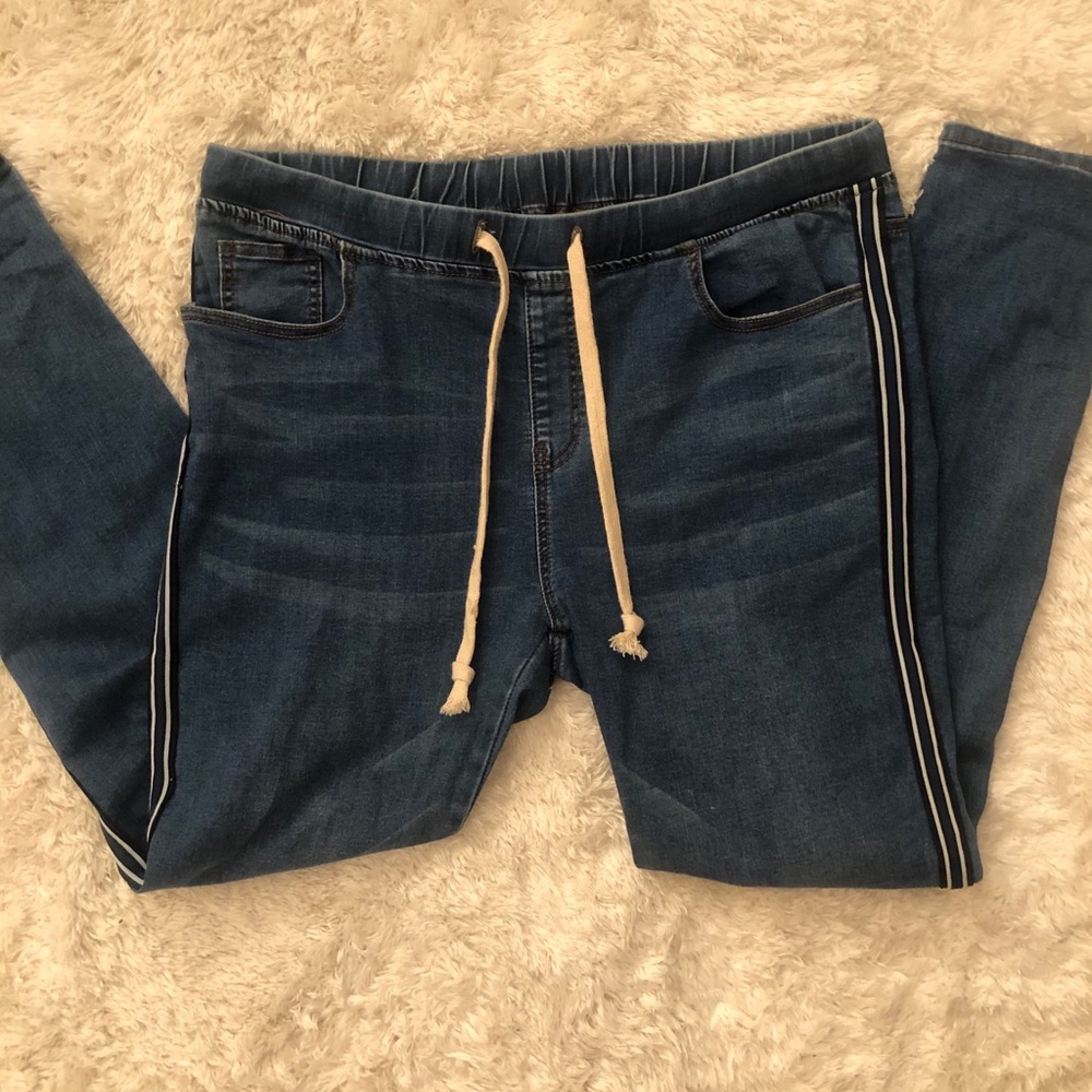 FOREVER 21 jeans